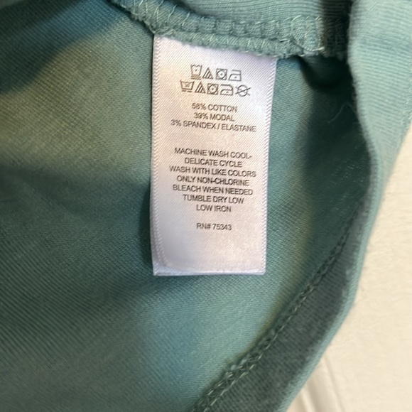 Woman’s straight fit teal t-shirt - Picture 4 of 4